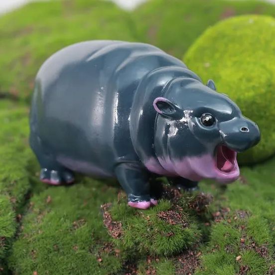 🦛Moo Deng Baby Pygmy Hippo Collectible - Limited Edition